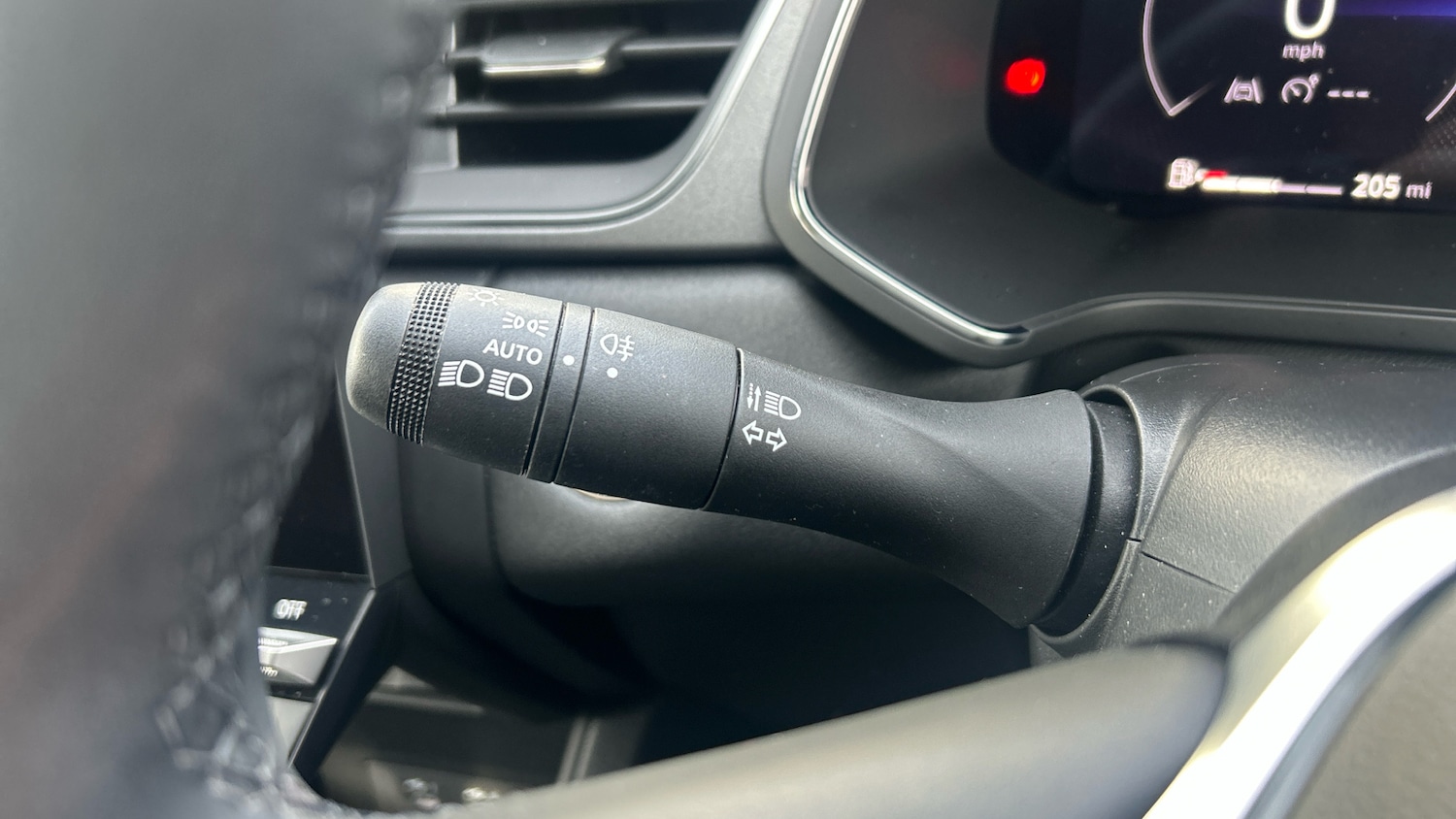 Used Renault Captur 2024 for sale - 77662468: Photo 27