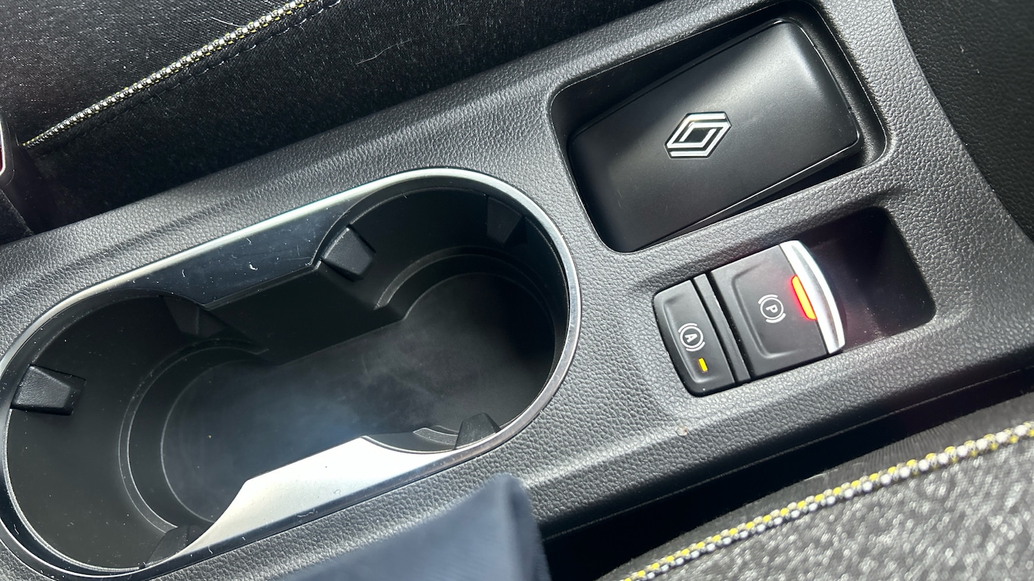 Used Renault Captur 2024 for sale - 77662468: Photo 32