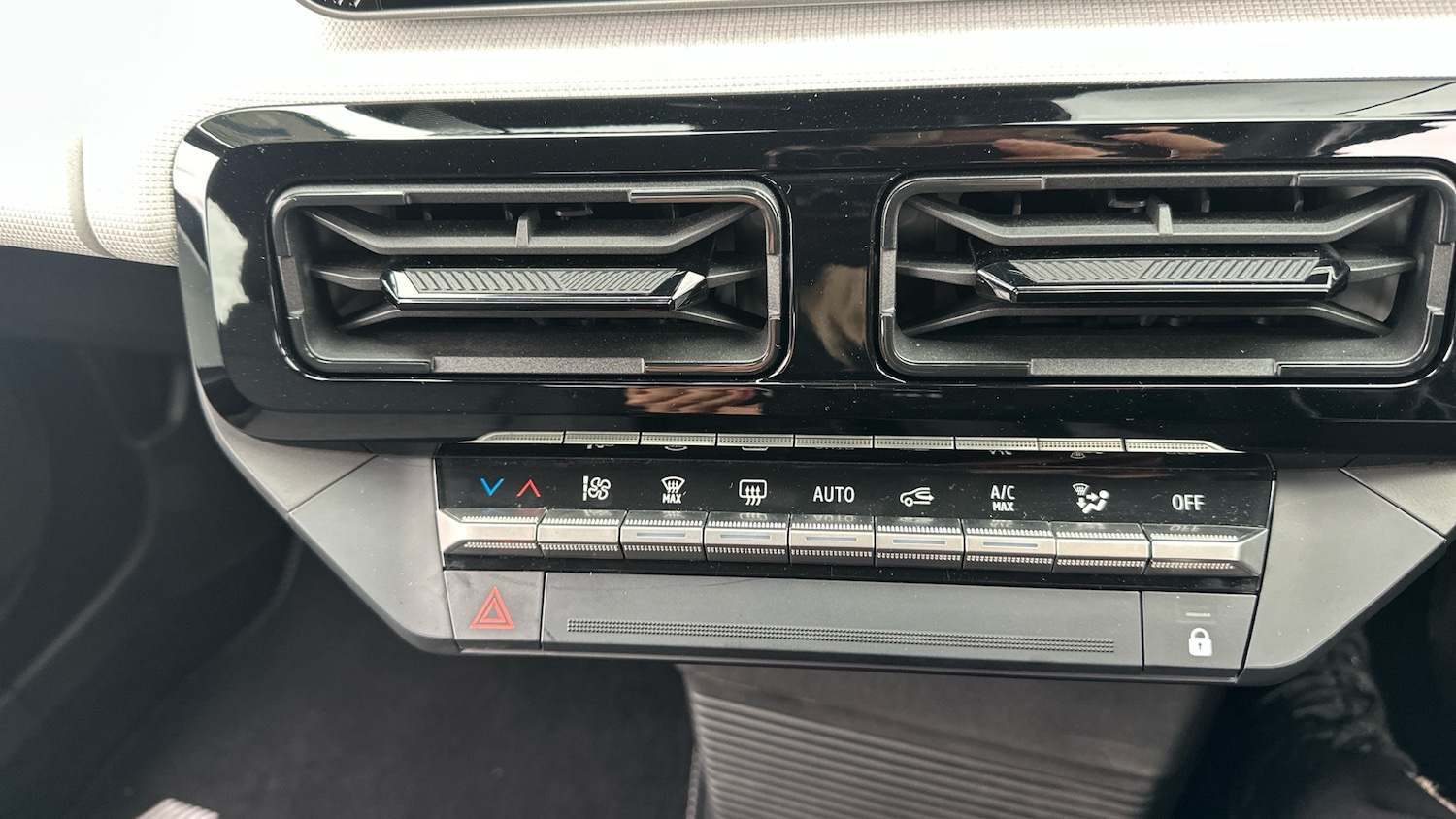 Used Renault 5 2025 for sale - 78198686: Photo 23