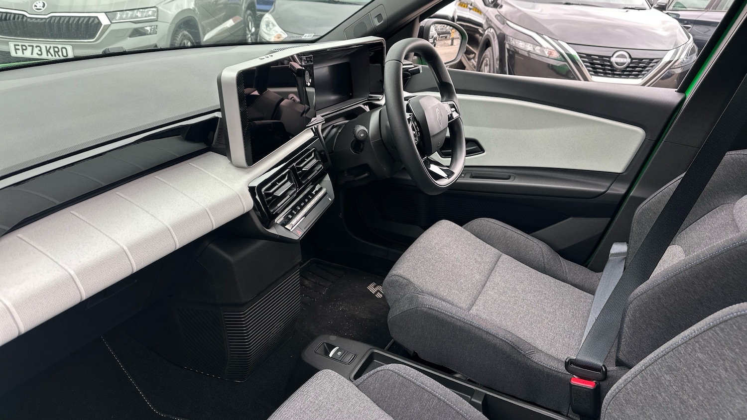 Used Renault 5 2025 for sale - 78198686: Photo 9