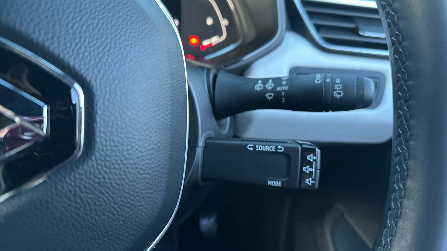 Used Renault Clio 2022 for sale - 77038771: Photo 24