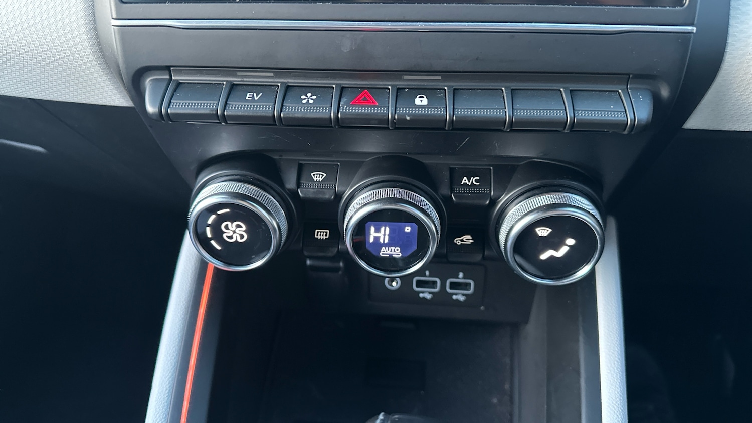 Used Renault Clio 2022 for sale - 77038771: Photo 28