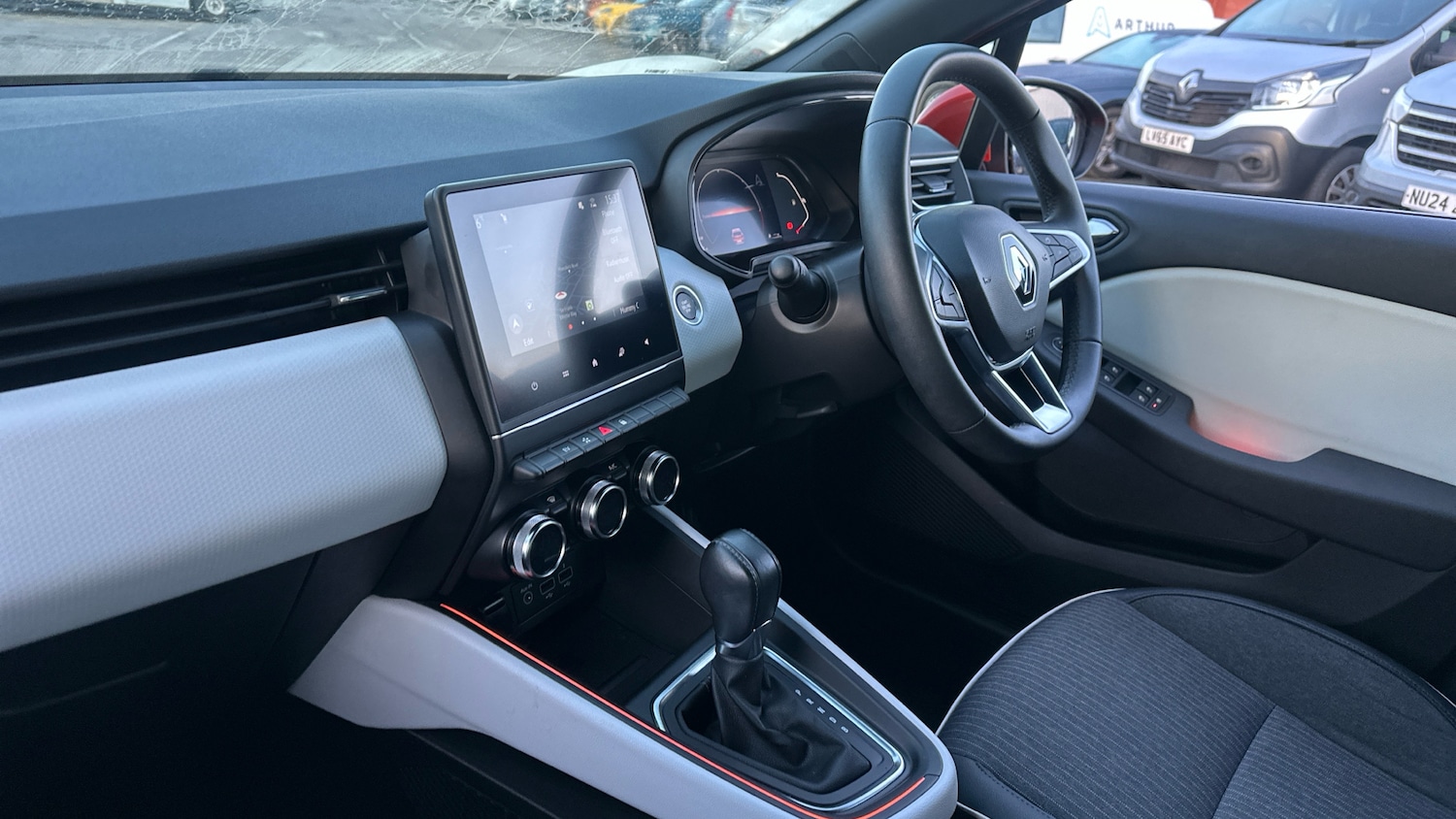 Used Renault Clio 2022 for sale - 77038771: Photo 9