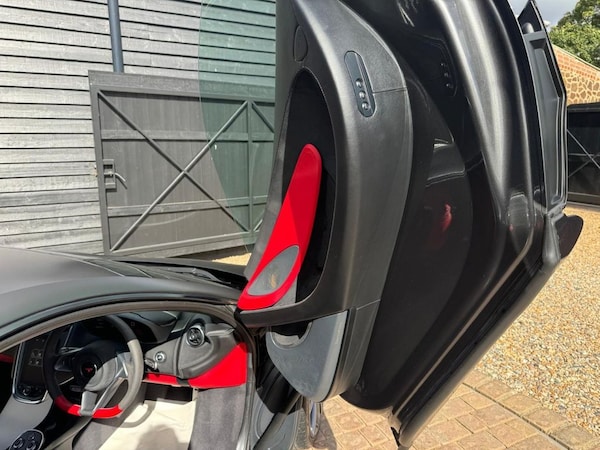 Used McLaren 570S 2015 for sale - 74551990: Photo 18