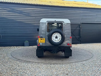 Used Land Rover Defender 2016 for sale - 78538284: Photo