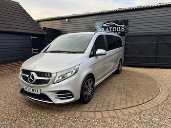 Used Mercedes-Benz V-Class 2020 for sale - 77936195: Photo