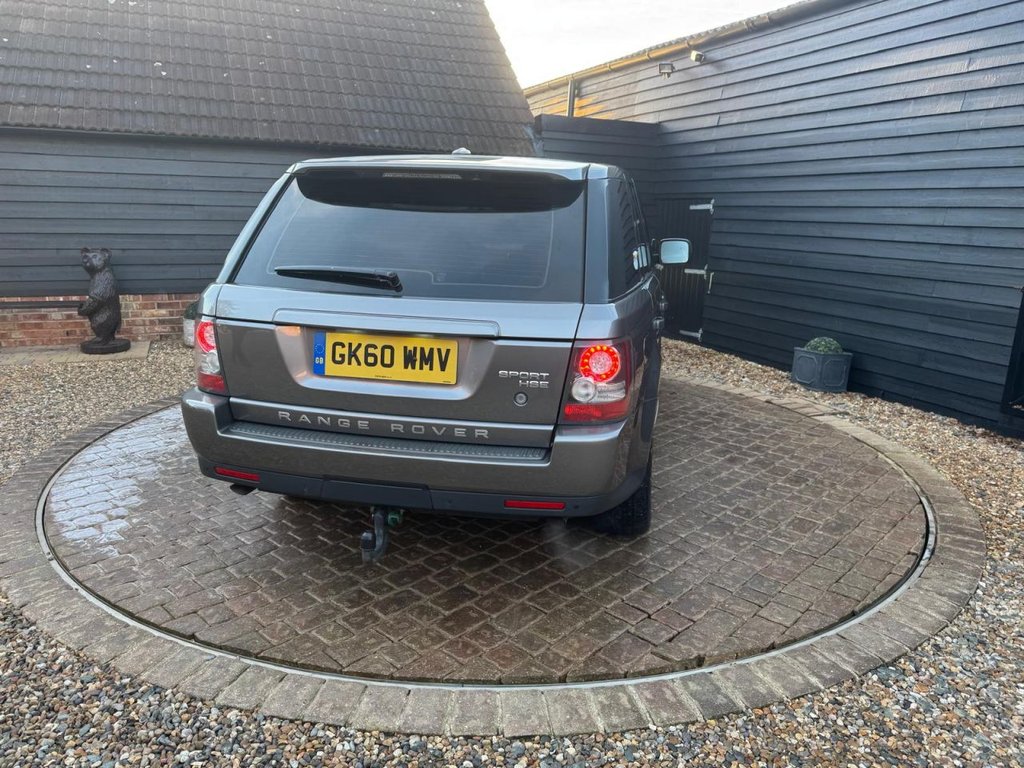 Used Land Rover Range Rover Sport 2010 for sale - 76670575: Photo 4