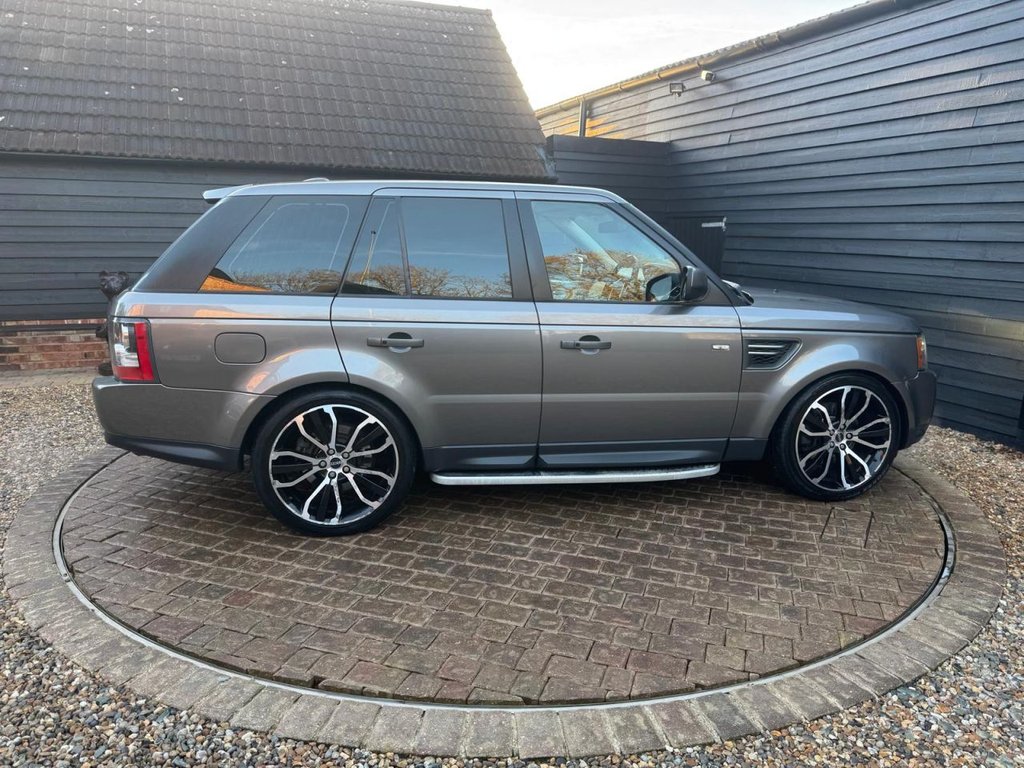 Used Land Rover Range Rover Sport 2010 for sale - 76670575: Photo 5