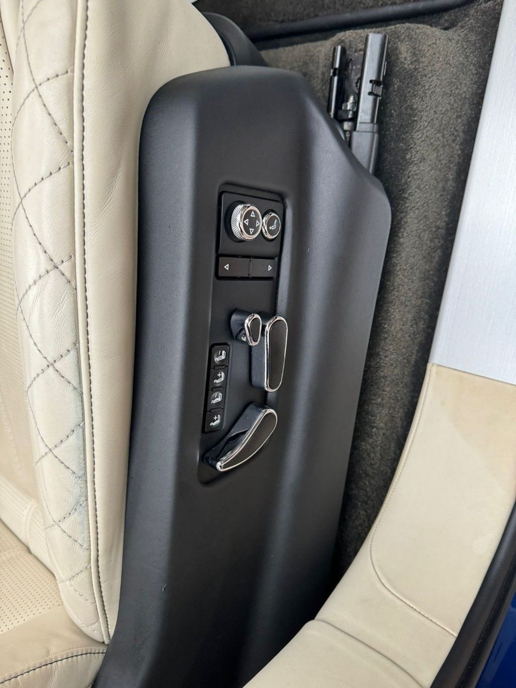 Used Bentley Bentayga 2017 for sale - 78213047: Photo 22