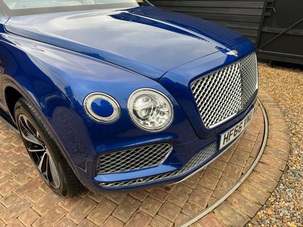 Used Bentley Bentayga 2017 for sale - 78213047: Photo 26