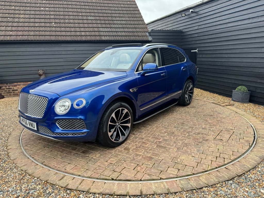 Used Bentley Bentayga 2017 for sale - 78213047: Photo 32