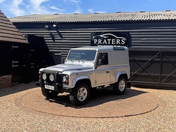Used Land Rover Defender 2015 for sale - 79394586: Photo