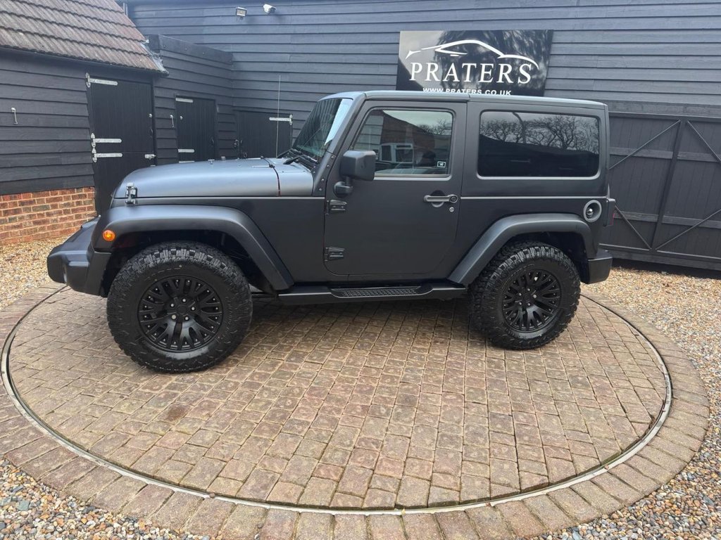 Used Jeep Wrangler 2015 for sale - 76962087: Photo 2