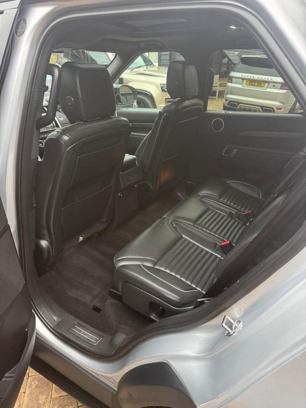 Used Land Rover Discovery 2019 for sale - 77038376: Photo 16