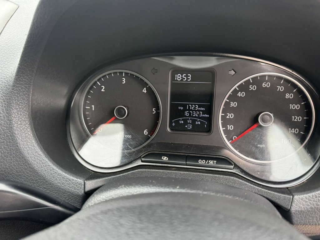 Used Volkswagen Amarok 2012 for sale - 76172920: Photo 12