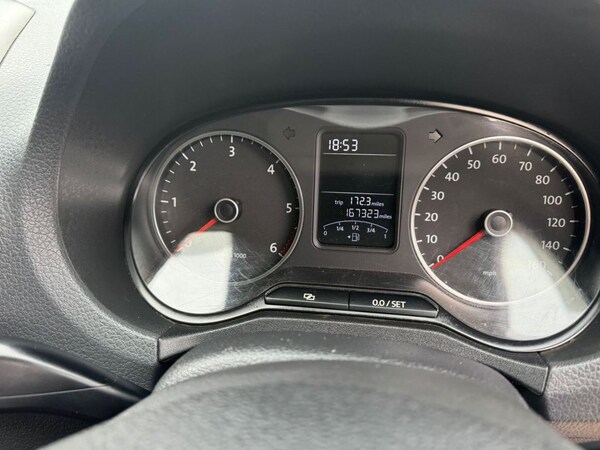 Used Volkswagen Amarok 2012 for sale - 76172920: Photo 12