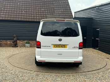 Used Volkswagen Transporter 2015 for sale - 75538122: Photo