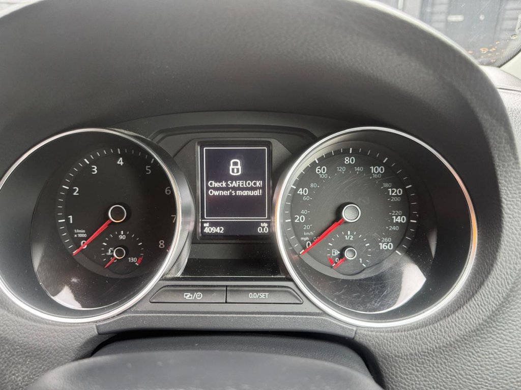 Used Volkswagen Polo 2016 for sale - 77239332: Photo 10