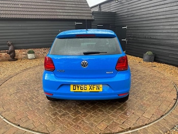 Used Volkswagen Polo 2016 for sale - 77239332: Photo