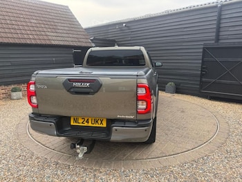 Used Toyota Hilux 2024 for sale - 76266609: Photo