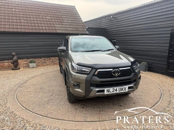 Used Toyota Hilux 2024 for sale - 76266609: Photo