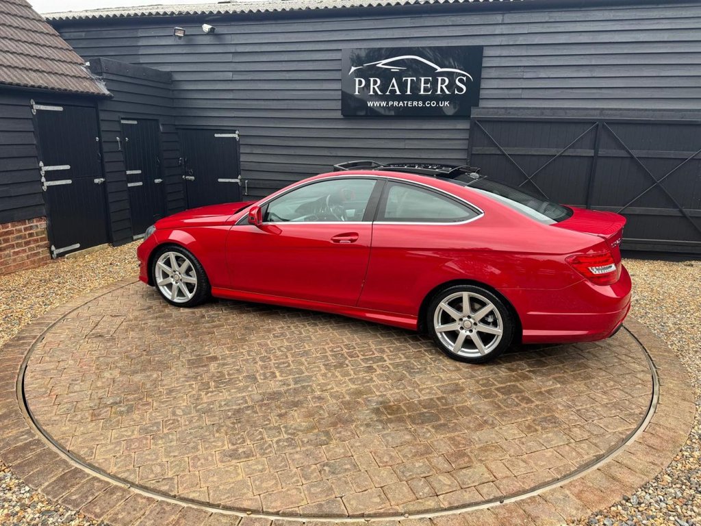 Used Mercedes-Benz C Class 2015 for sale - 78056400: Photo 16