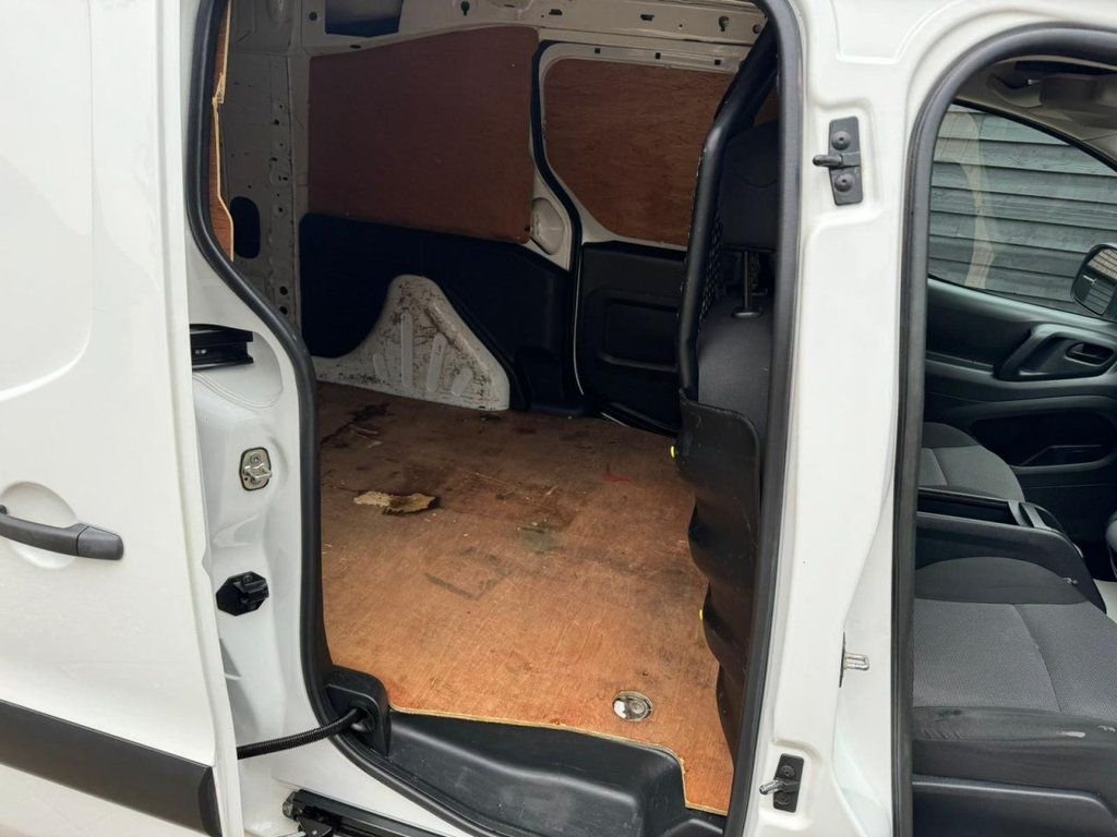 Used Peugeot Partner 2017 for sale - 77647853: Photo 12