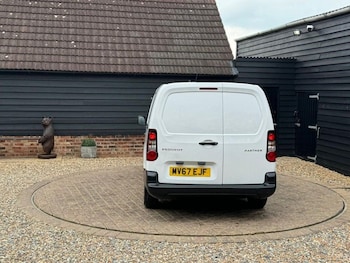 Used Peugeot Partner 2017 for sale - 77647853: Photo