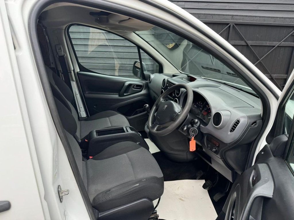 Used Peugeot Partner 2017 for sale - 77647853: Photo 9