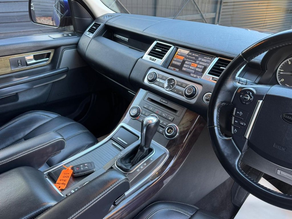 Used Land Rover Range Rover Sport 2010 for sale - 76486956: Photo 11