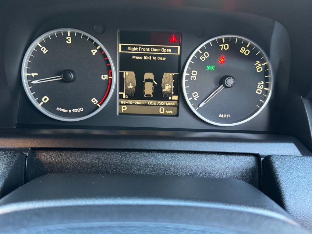 Used Land Rover Range Rover Sport 2010 for sale - 76486956: Photo 12