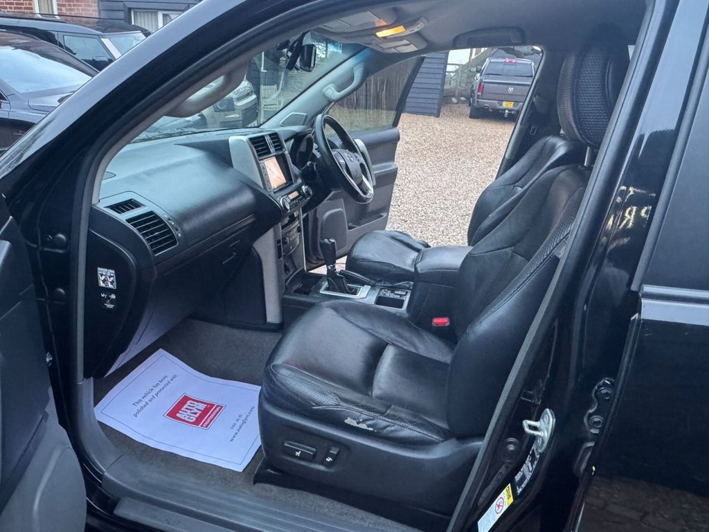 Used Toyota Land Cruiser 2011 for sale - 77485051: Photo 12