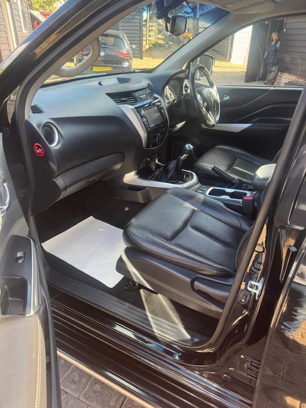 Used Nissan Navara 2017 for sale - 76274069: Photo 11