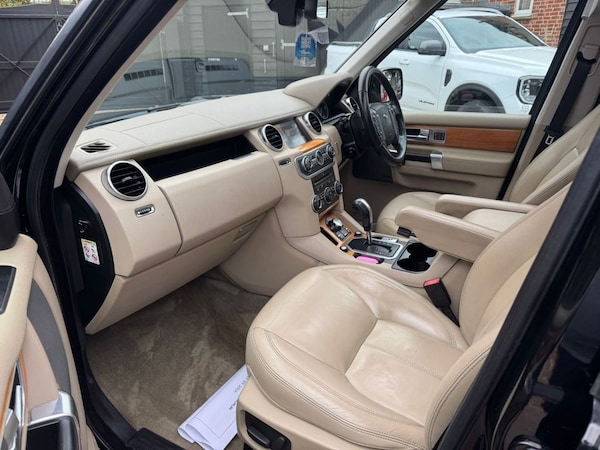 Used Land Rover Discovery 2010 for sale - 76304251: Photo 10