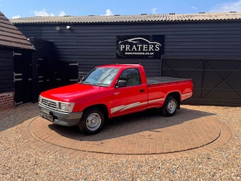 Used Toyota Hilux 2000 for sale - 79254355: Photo