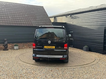 Used Volkswagen Caravelle 2013 for sale - 76962180: Photo