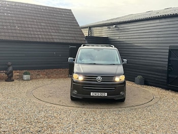 Used Volkswagen Caravelle 2013 for sale - 76962180: Photo