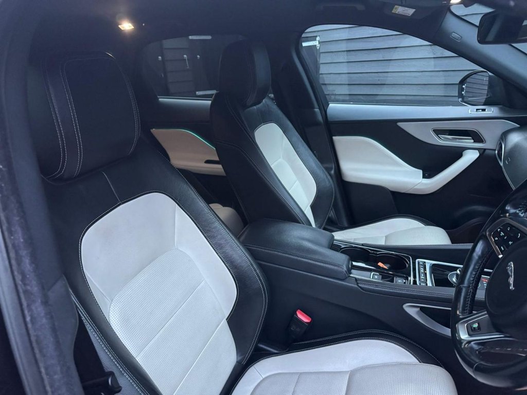 Used Jaguar F-Pace 2016 for sale - 77563869: Photo 10