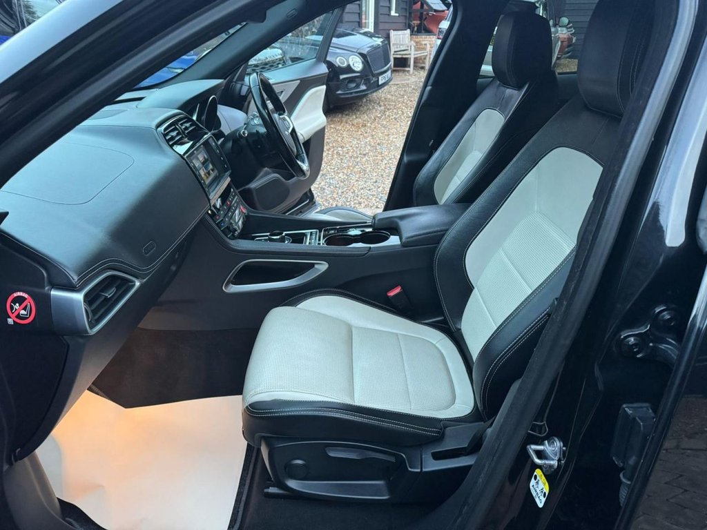 Used Jaguar F-Pace 2016 for sale - 77563869: Photo 13