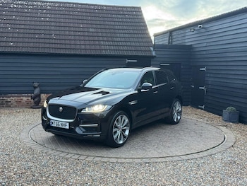 Used Jaguar F-Pace 2016 for sale - 77563869: Photo