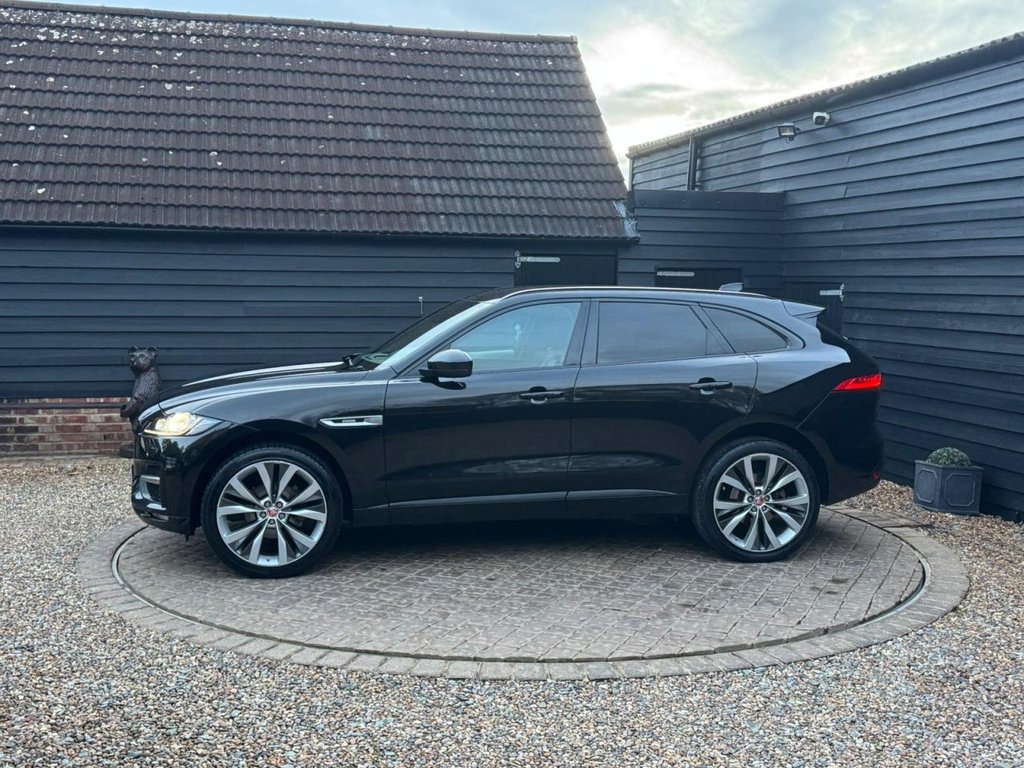 Used Jaguar F-Pace 2016 for sale - 77563869: Photo 6