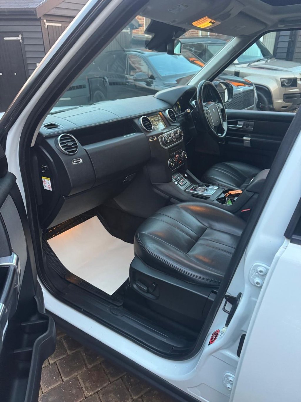 Used Land Rover Discovery 2014 for sale - 77167233: Photo 10