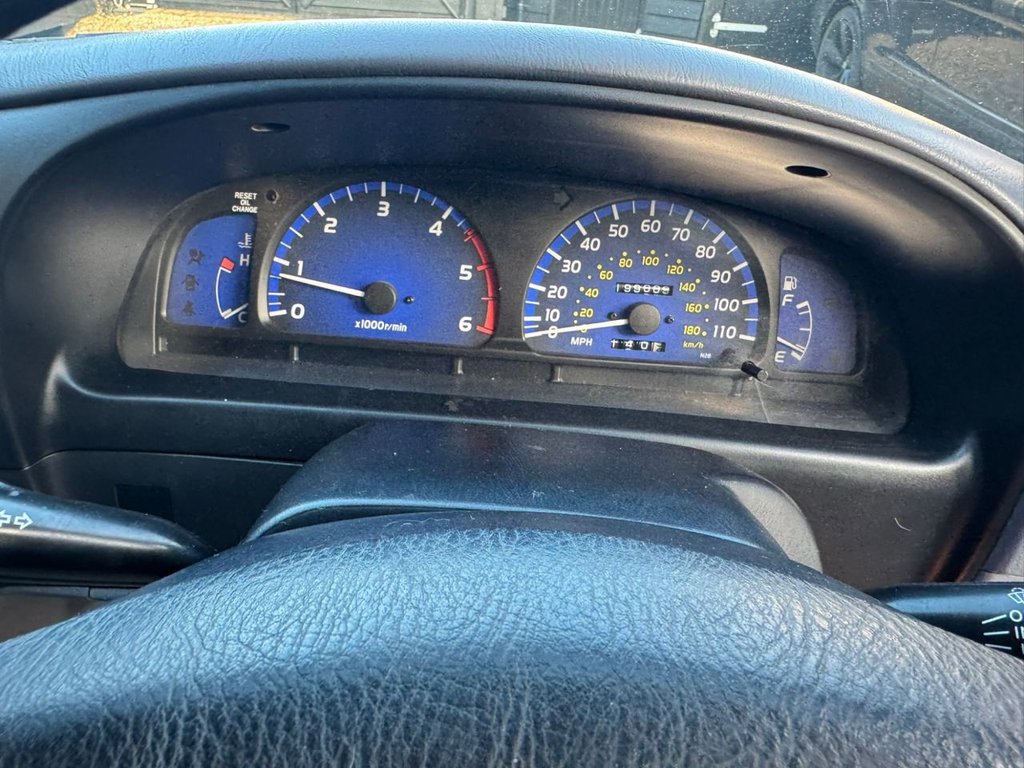 Used Toyota Hilux 2002 for sale - 77647970: Photo 10