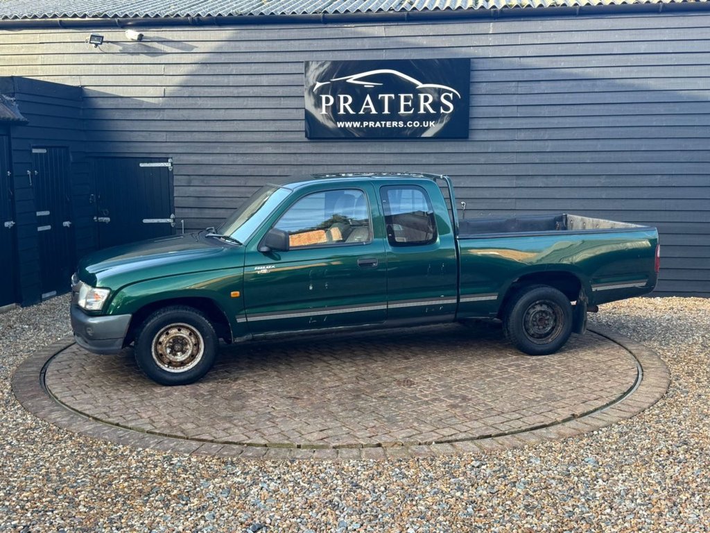 Used Toyota Hilux 2002 for sale - 77647970: Photo 15