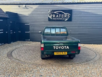 Used Toyota Hilux 2002 for sale - 77647970: Photo