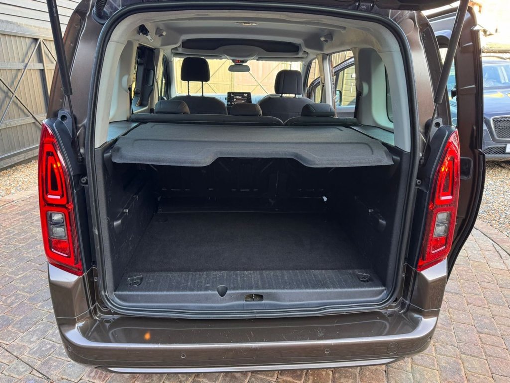 Used Vauxhall Combo Life 2020 for sale - 77647950: Photo 16