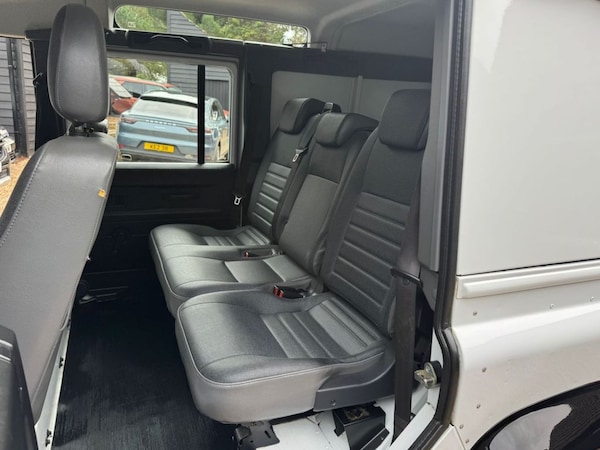Used Land Rover Defender 2015 for sale - 76304261: Photo 13