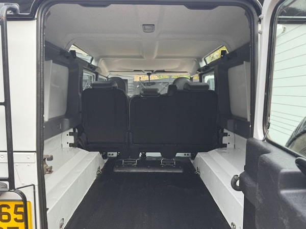 Used Land Rover Defender 2015 for sale - 76304261: Photo 16