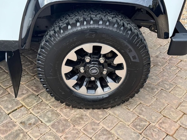Used Land Rover Defender 2015 for sale - 76304261: Photo 21