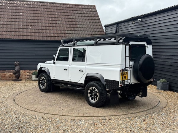 Used Land Rover Defender 2015 for sale - 76304261: Photo 4
